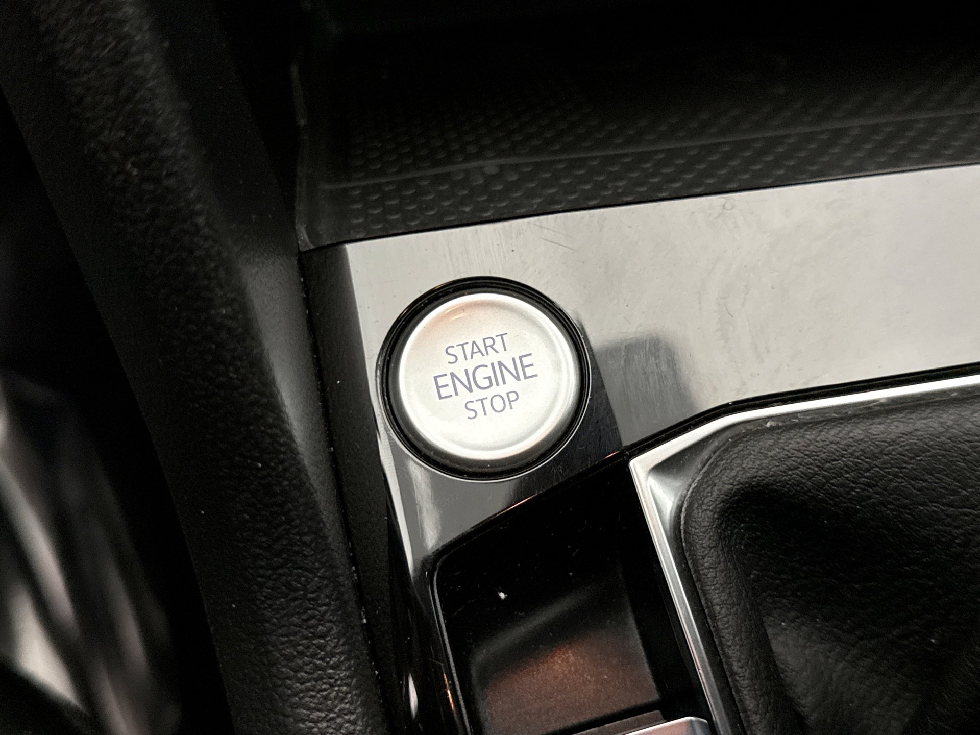 Used 2023 Volkswagen Taos SE image 20