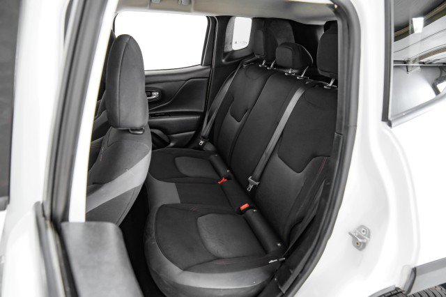 Used 2023 Jeep Renegade Trailhawk image 37