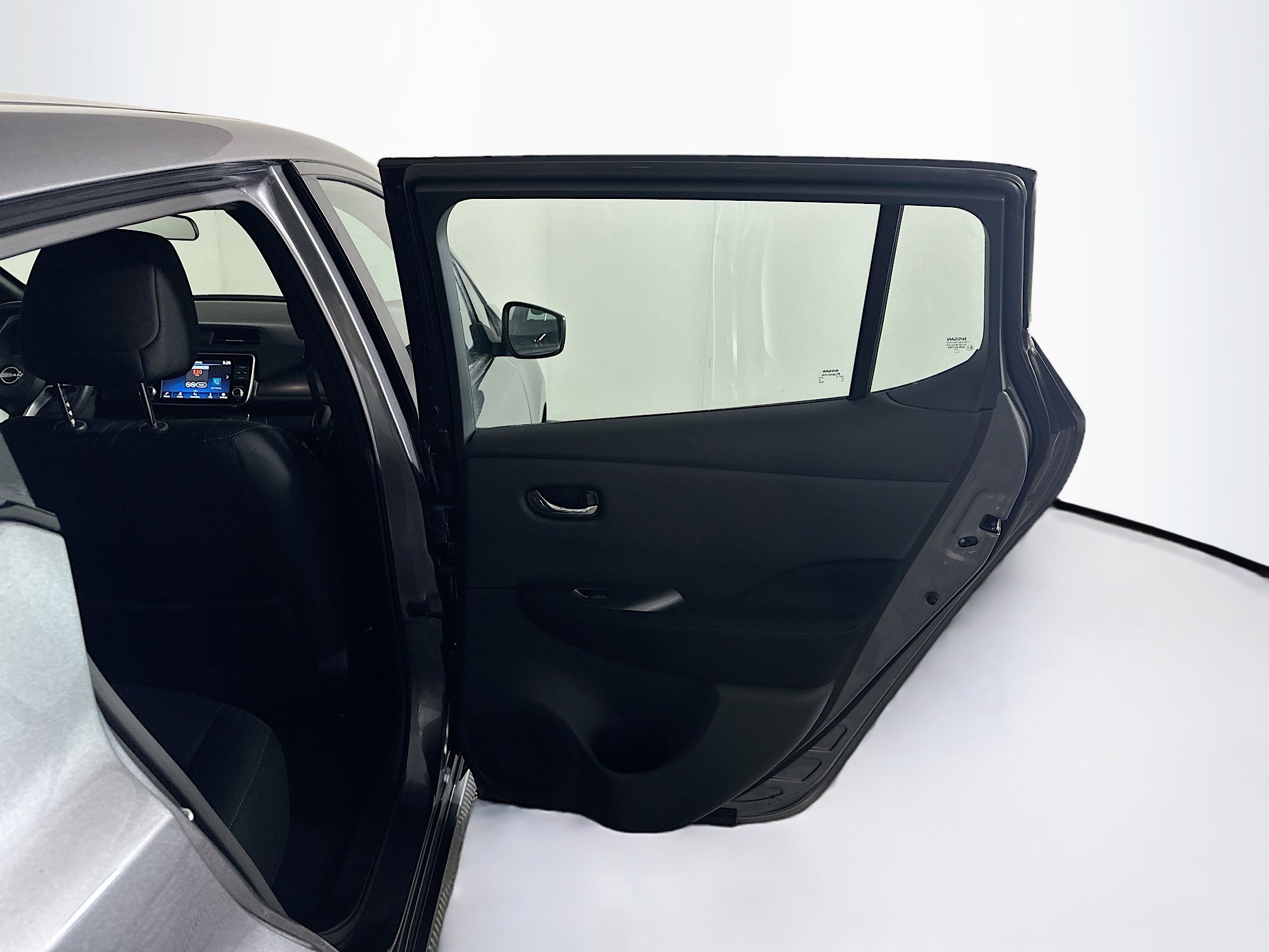 Used 2024 Nissan Leaf S FWD image 30