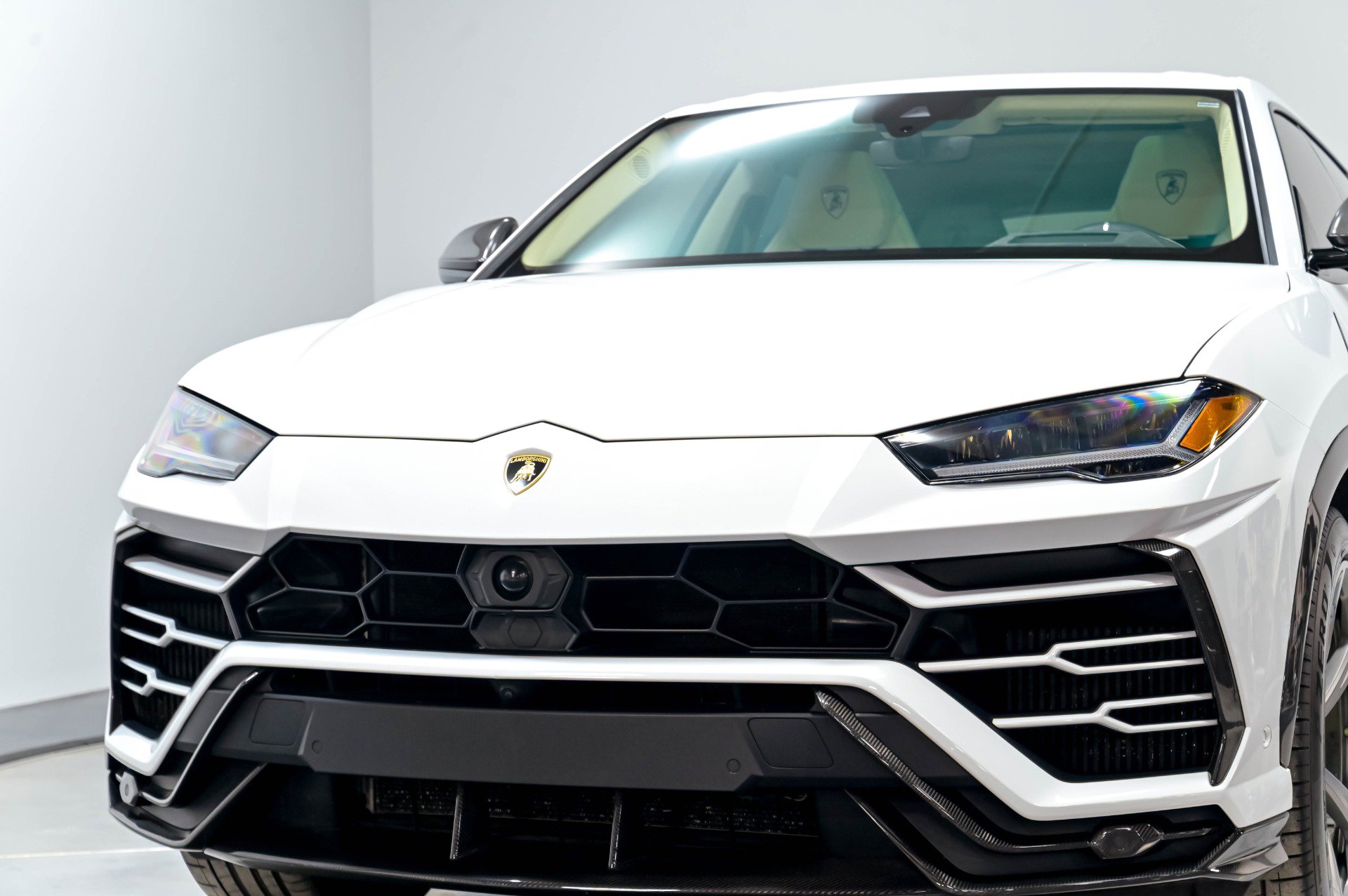 Used 2020 Lamborghini Urus AWD/4WD image 94