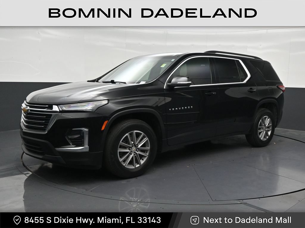 Used 2024 Chevrolet Traverse LT