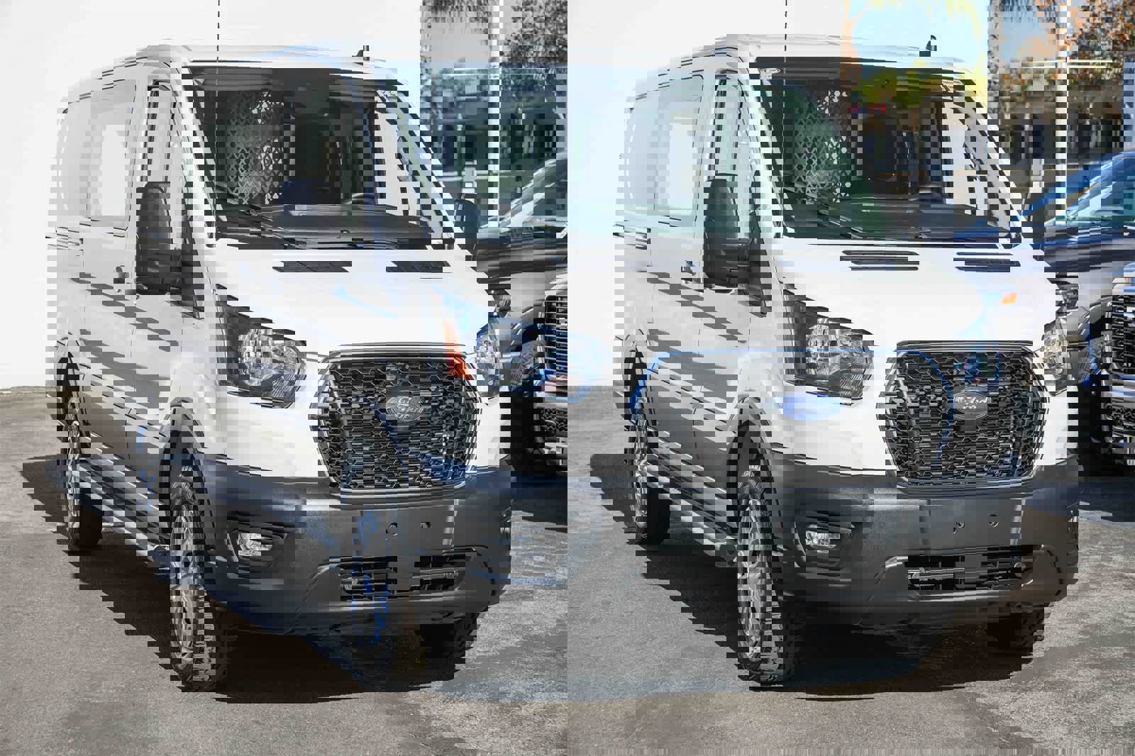 Used 2024 Ford Transit 250 Low Roof w/ Exterior Upgrade Package image 3