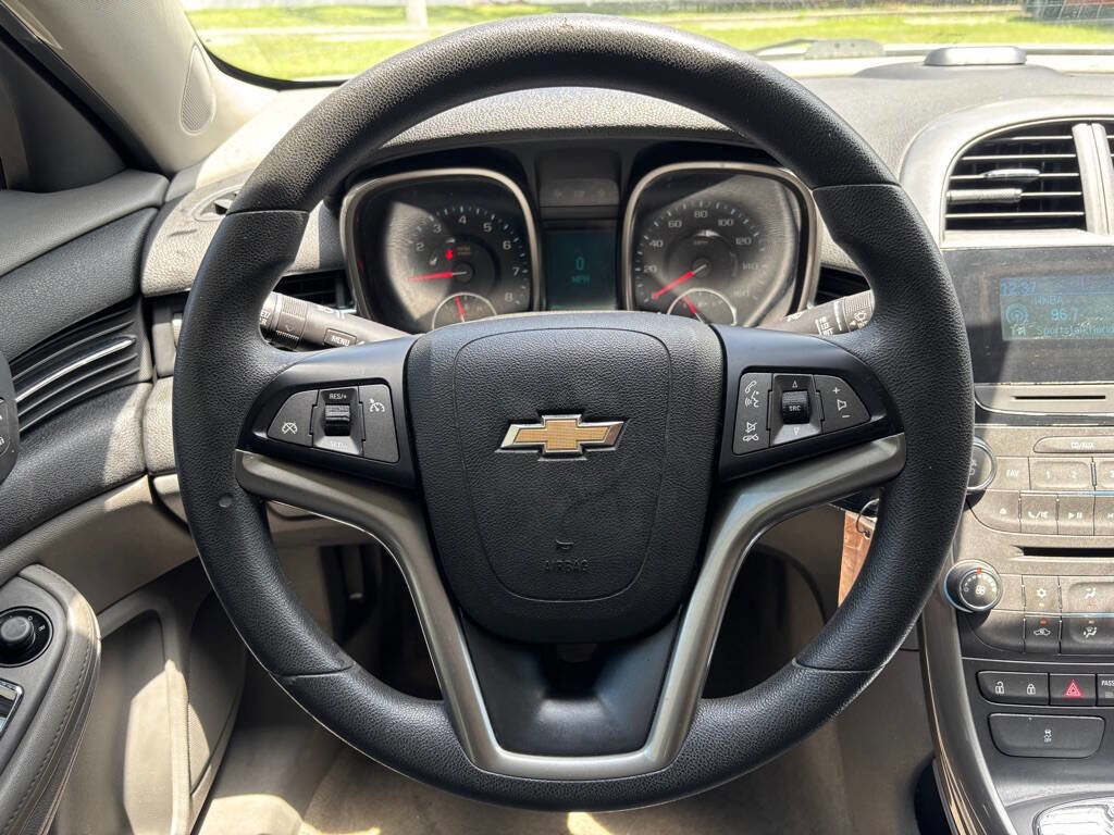 Used 2013 Chevrolet Malibu LS image 22