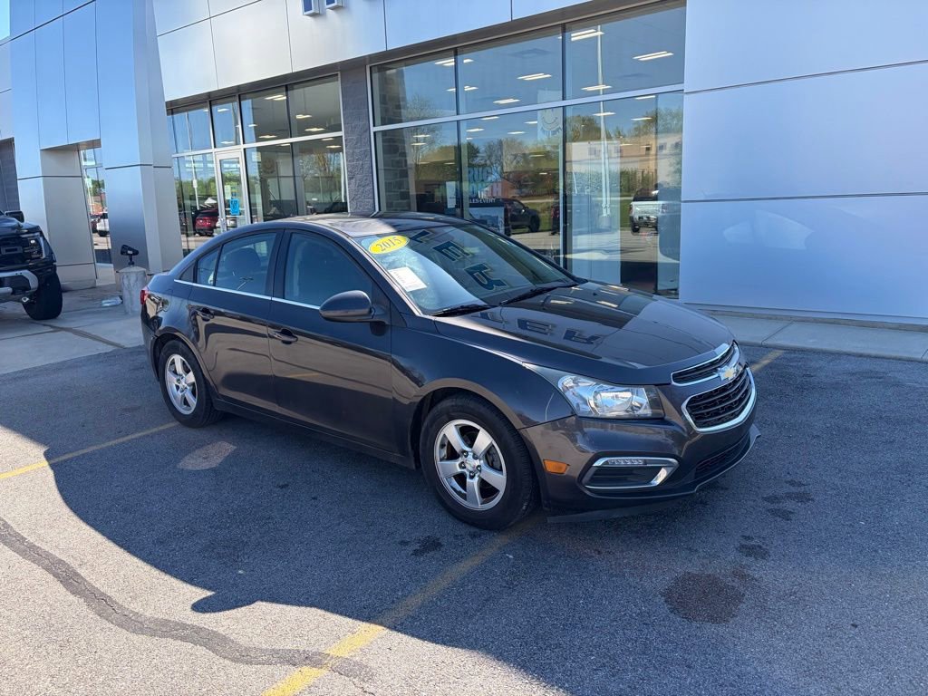 Used 2015 Chevrolet Cruze LT w/ Sun And Sound Package FWD image 36
