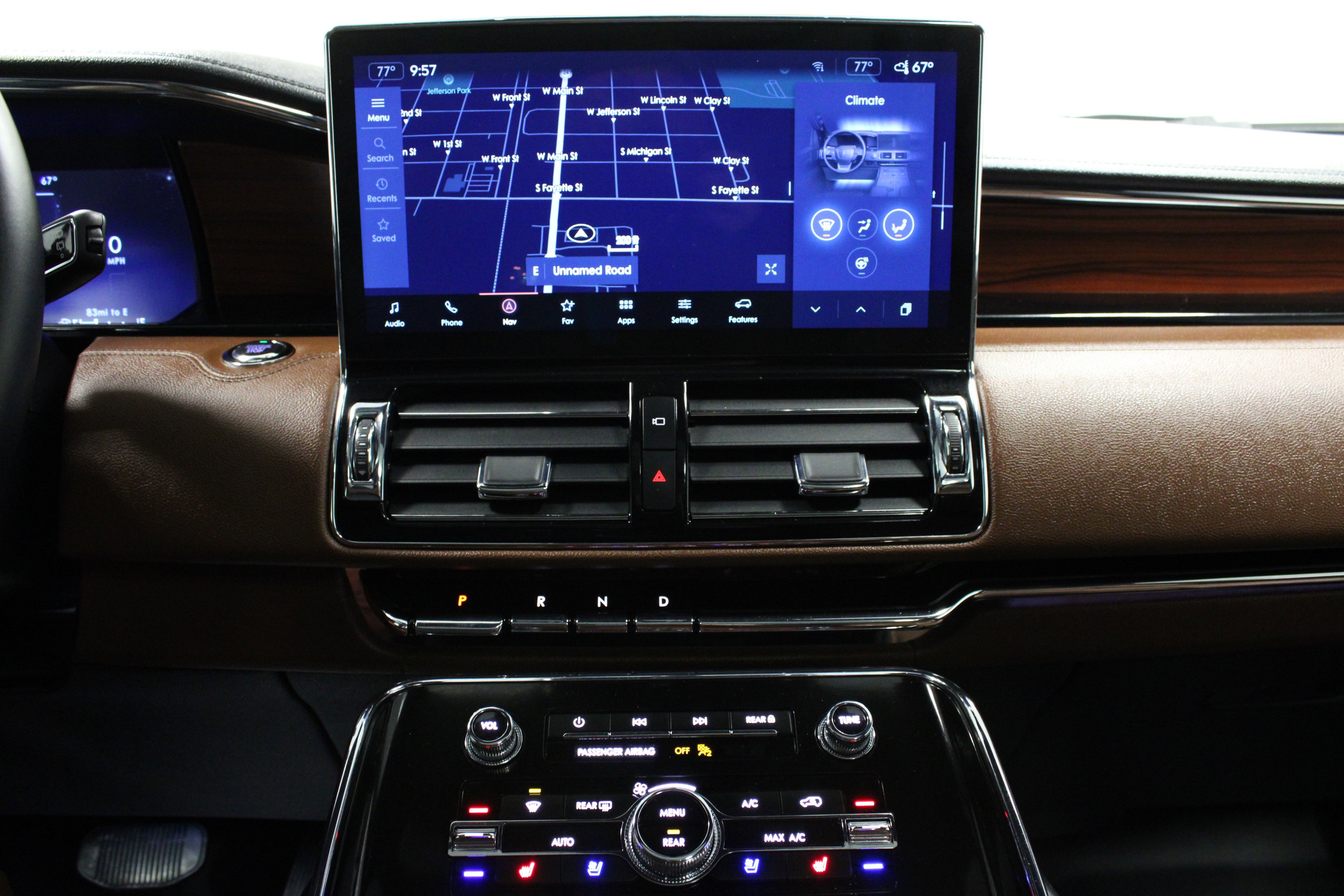 Used 2024 Lincoln Navigator Reserve image 23