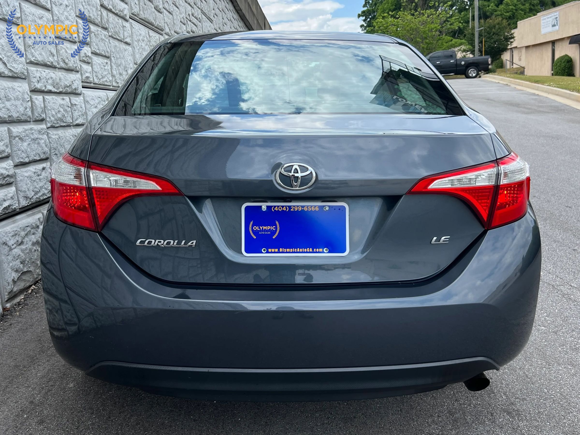 Used 2016 Toyota Corolla LE FWD image 5