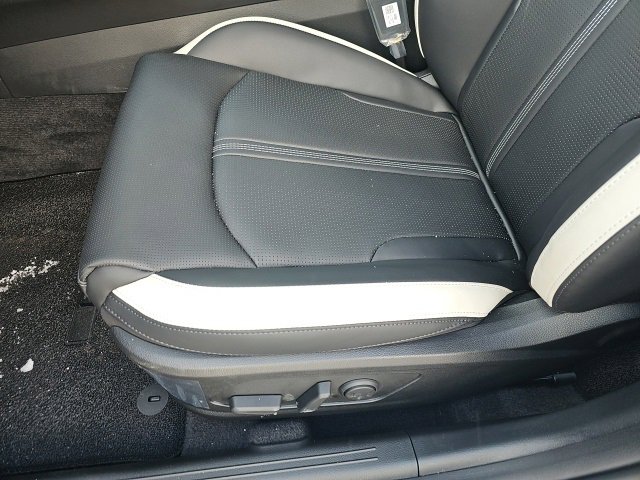 New 2026 Kia K5 GT-Line image 10