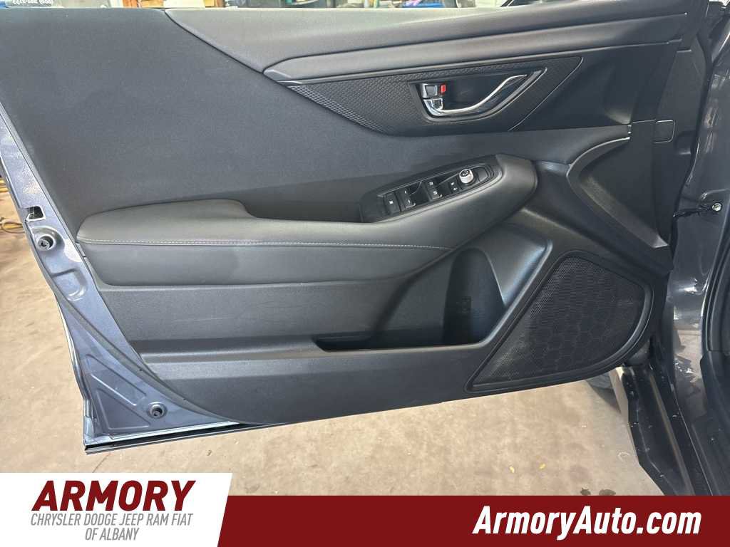 Used 2023 Subaru Outback Premium image 7