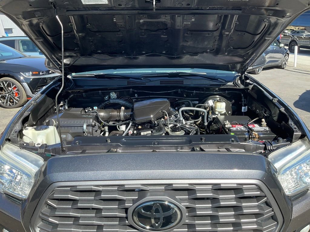 Used 2019 Toyota Tacoma SR5 image 11
