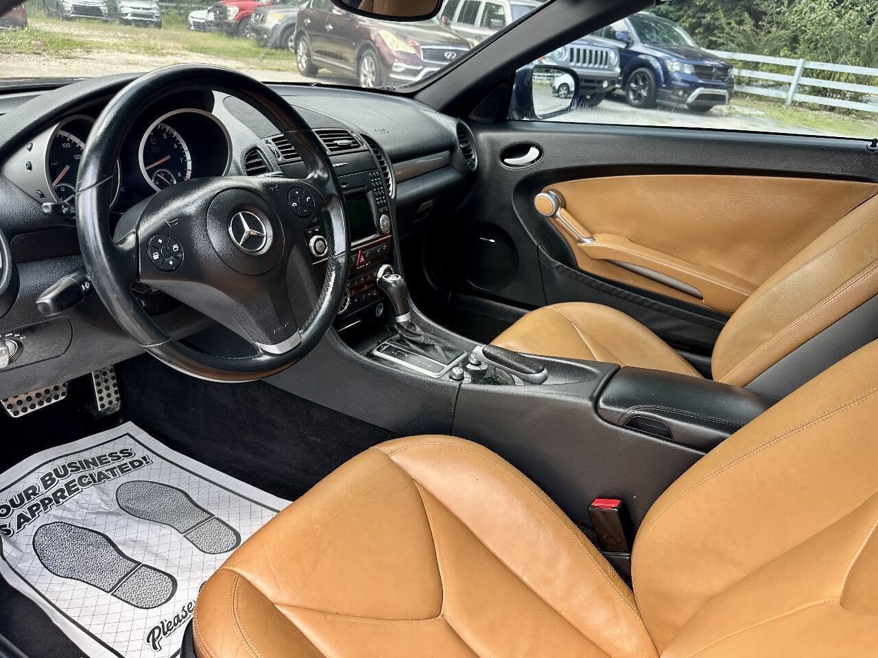 Used 2011 Mercedes-Benz SLK 350 w/ Multimedia Pkg image 17