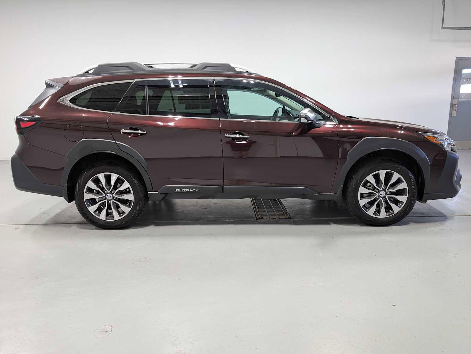Used 2025 Subaru Outback Touring XT w/ Popular Package #2 AWD/4WD image 7
