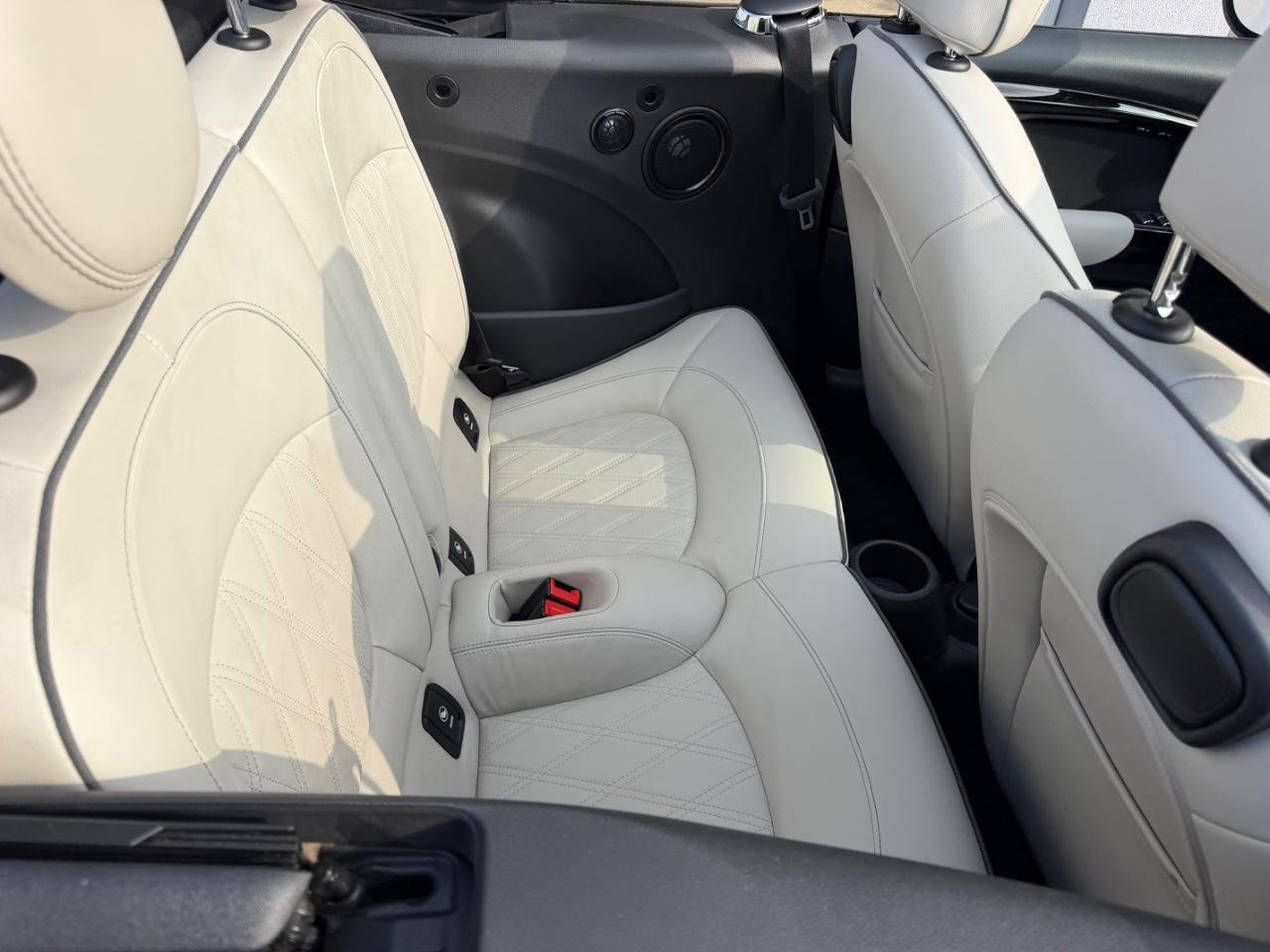 Used 2021 MINI Cooper S w/ Signature Upholstery Package FWD image 20