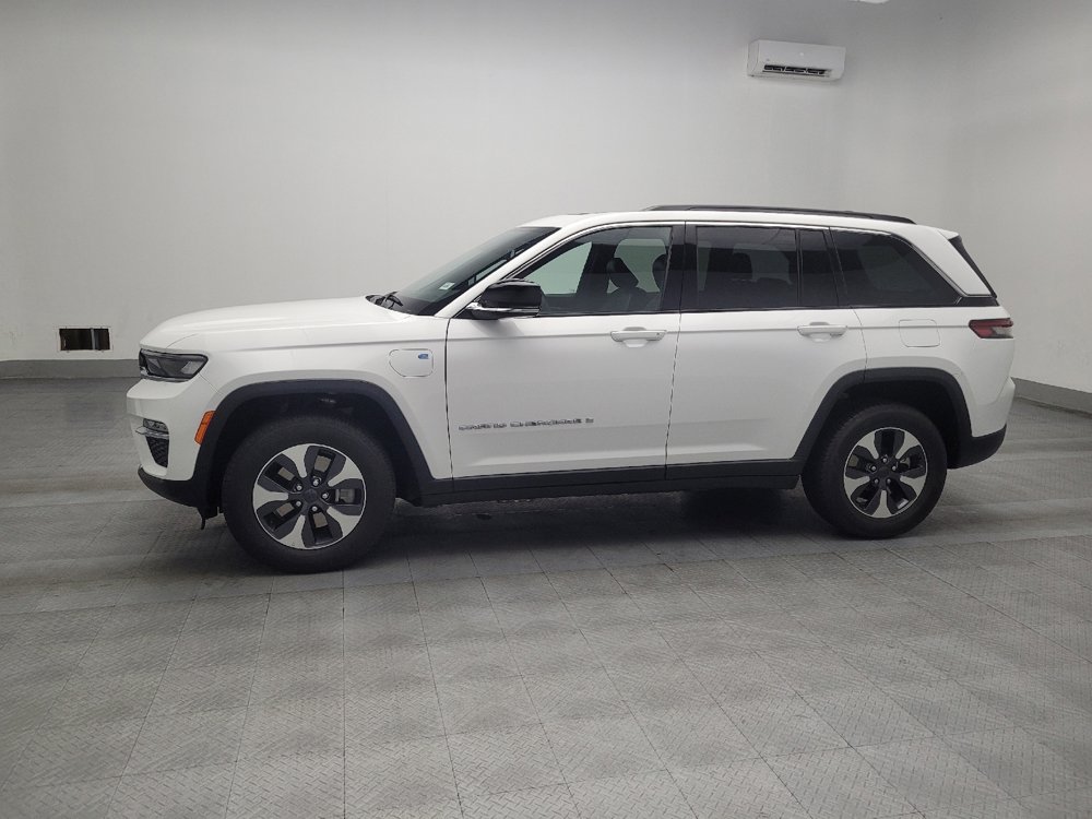 Used 2024 Jeep Grand Cherokee Limited 4xe image 2
