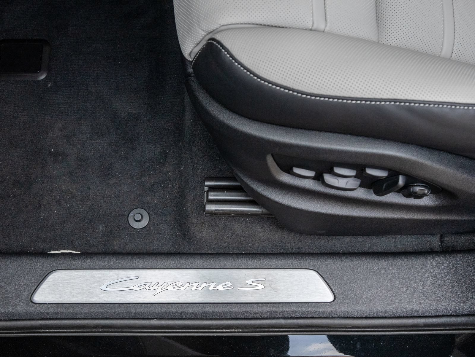 New 2026 Porsche Cayenne S AWD/4WD image 22