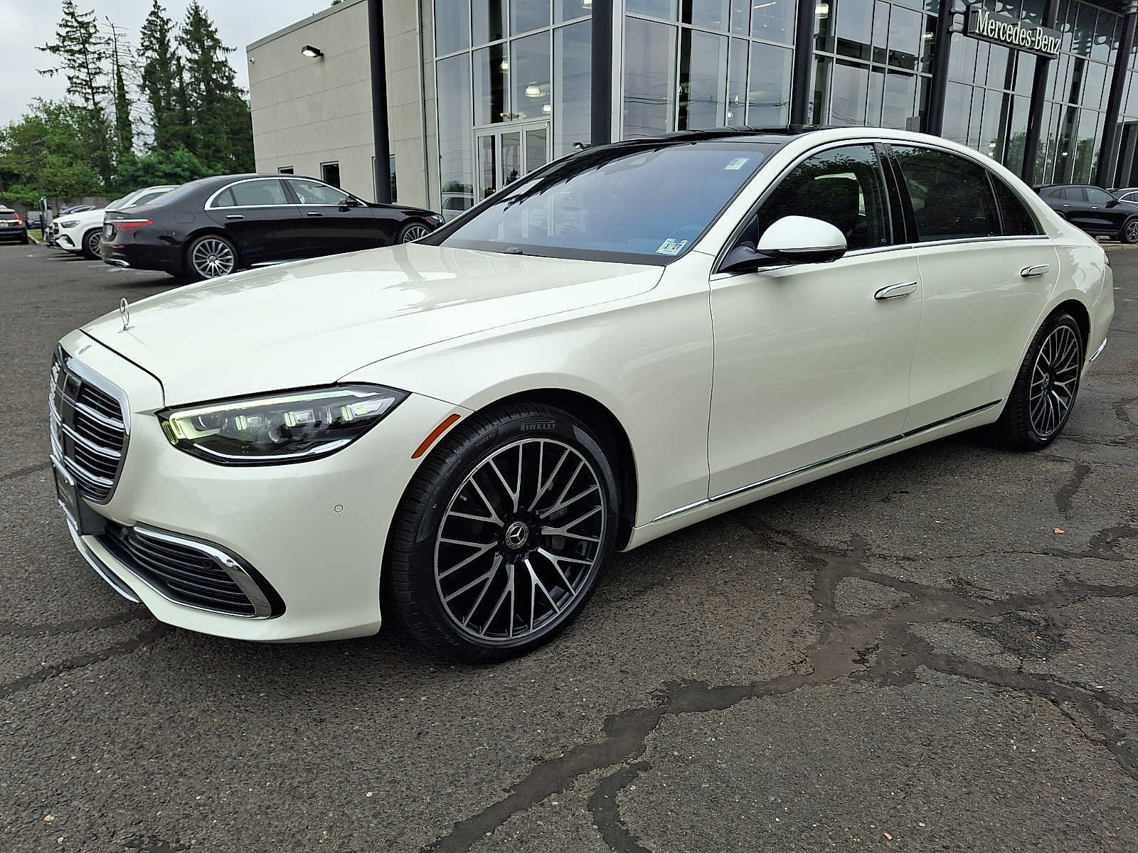 Certified 2022 Mercedes-Benz S 500 4MATIC image 3