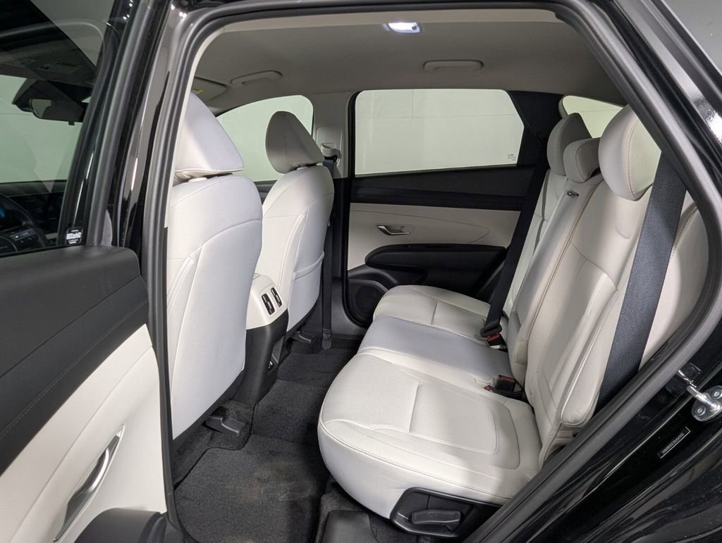 Certified 2025 Hyundai Tucson SEL image 22