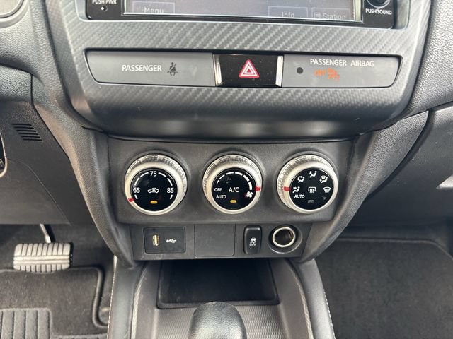 Used 2020 Mitsubishi Outlander Sport ES AWD/4WD image 24