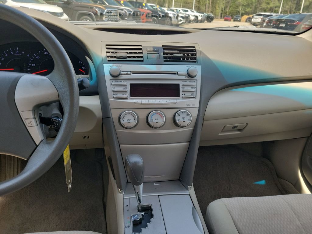 Used 2011 Toyota Camry LE w/ LE Extra-Value Pkg image 22