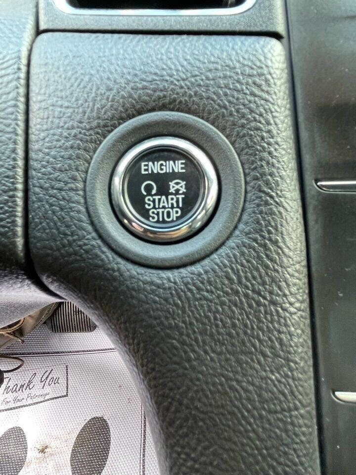 Used 2016 Ford Taurus SEL w/ Equipment Group 201A image 23