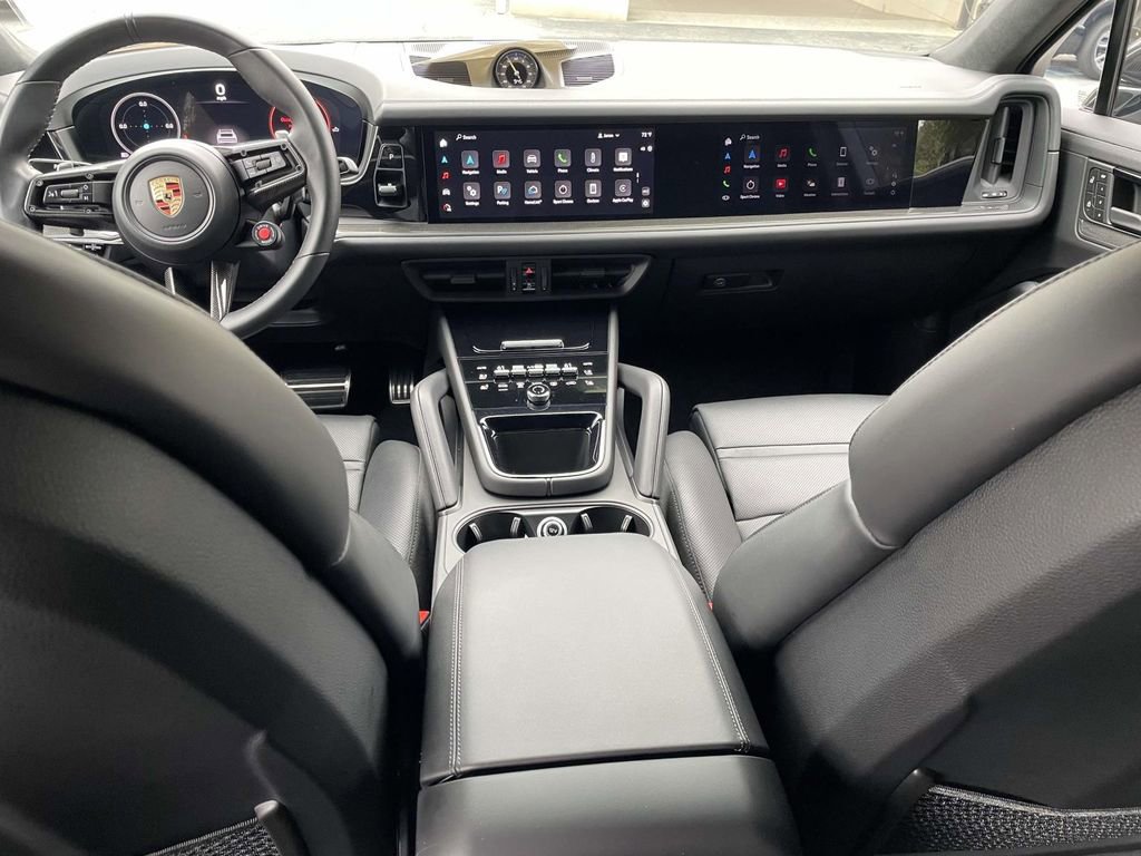 Used 2024 Porsche Cayenne Turbo GT image 14