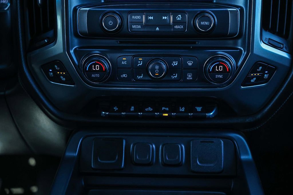 Used 2018 Chevrolet Silverado 3500 LTZ w/ Duramax Plus Package image 25