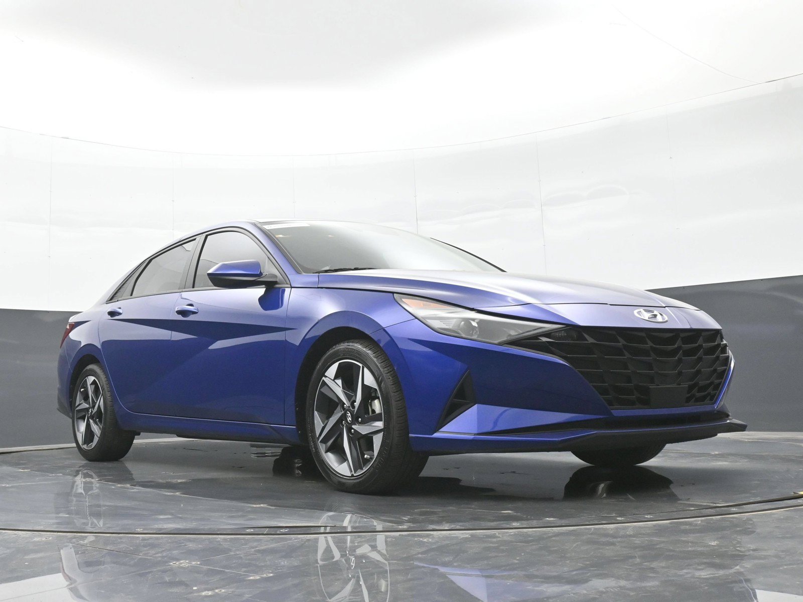 Used 2023 Hyundai Elantra SEL w/ Convenience Package FWD image 41