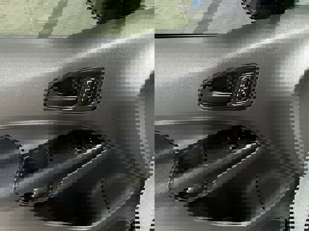 Used 2023 Ford Transit Connect XL image 21