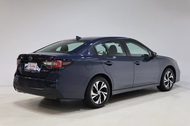 Used 2025 Subaru Legacy Premium image 8