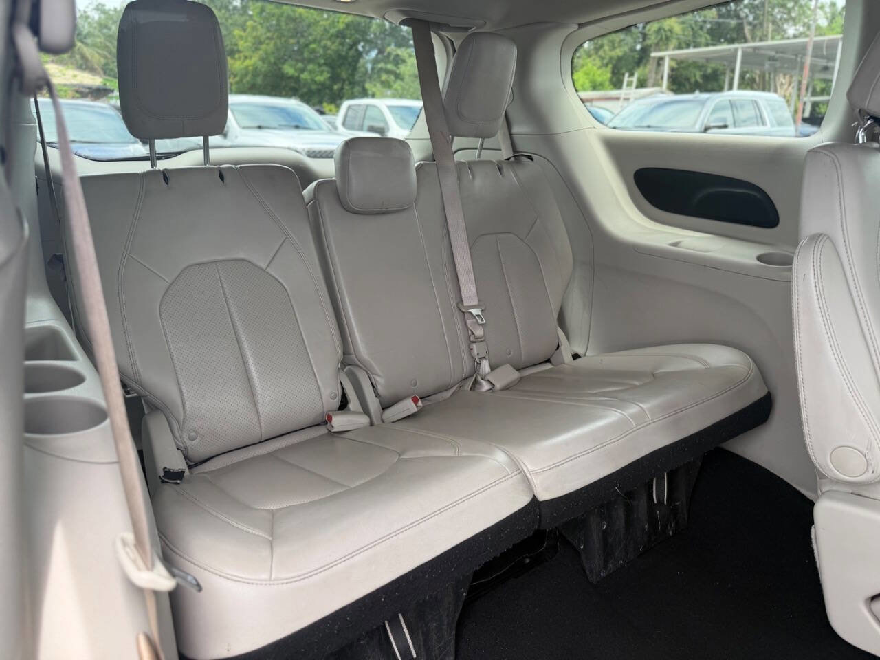 Used 2021 Chrysler Voyager Lxi FWD image 18