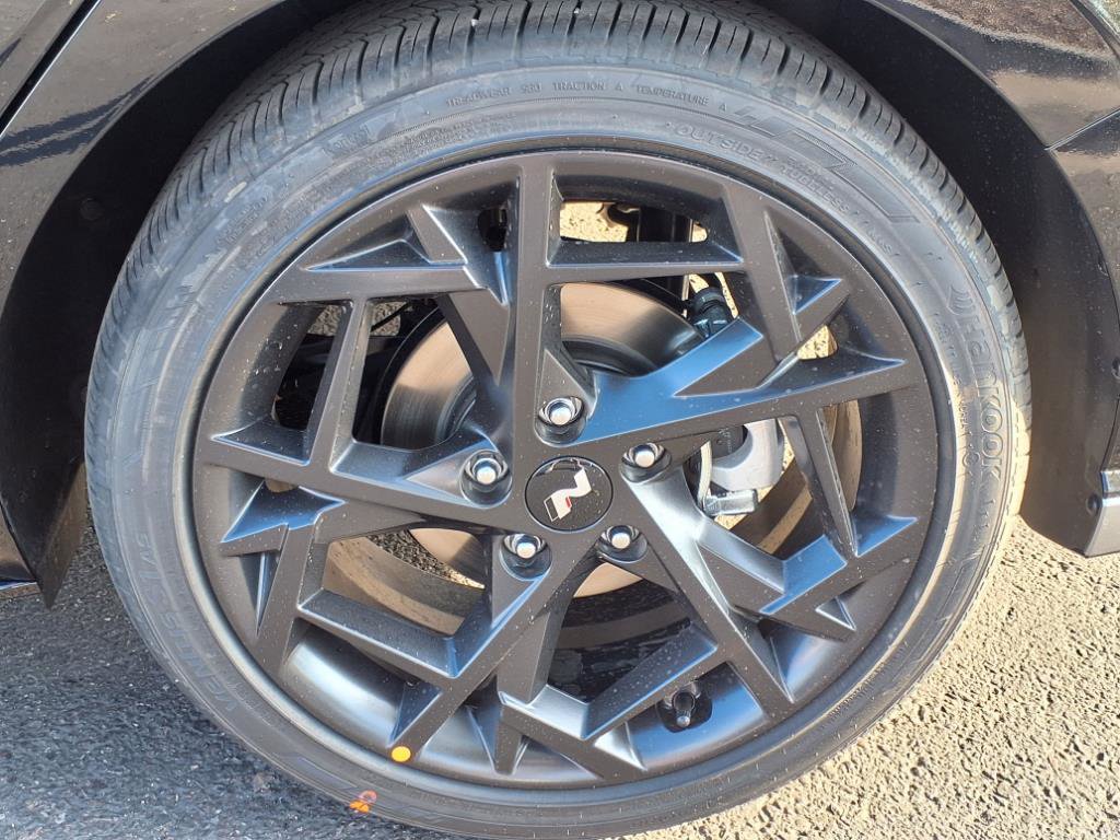 New 2025 Hyundai Elantra N Line image 4