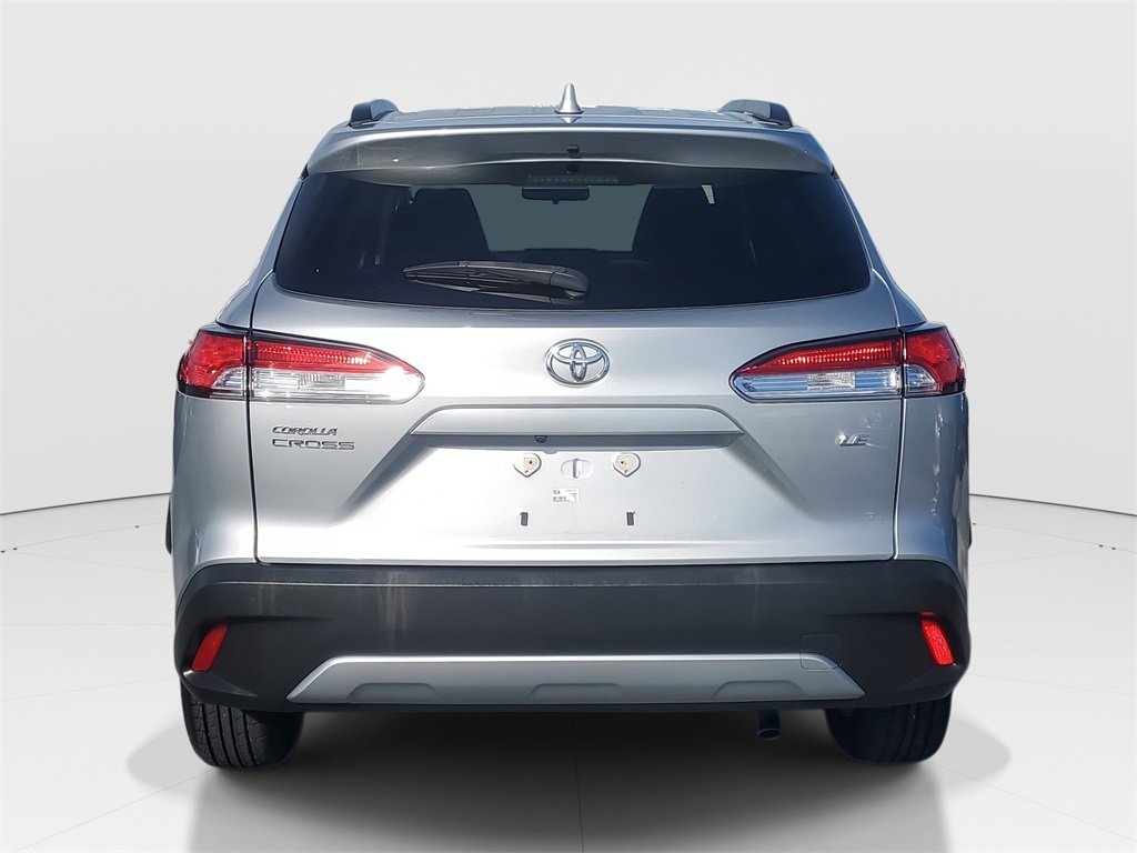 Used 2022 Toyota Corolla Cross LE image 6