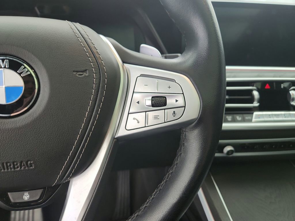 Used 2022 BMW X7 xDrive40i w/ Premium Package image 27