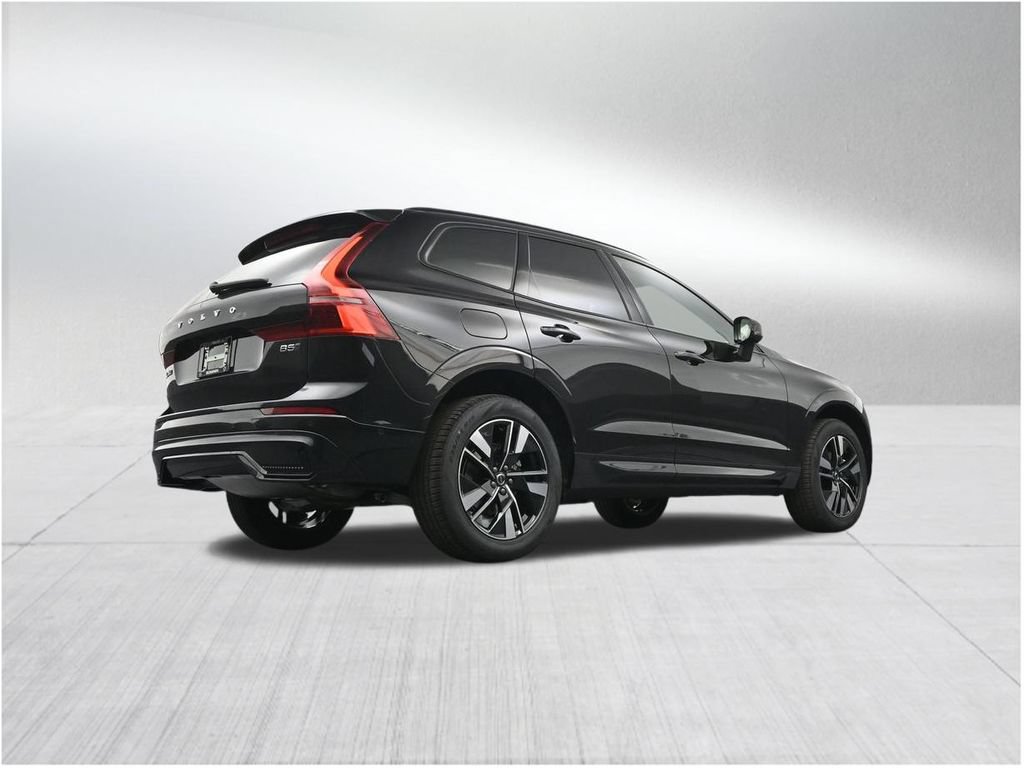 New 2026 Volvo XC60 B5 Plus AWD/4WD image 25