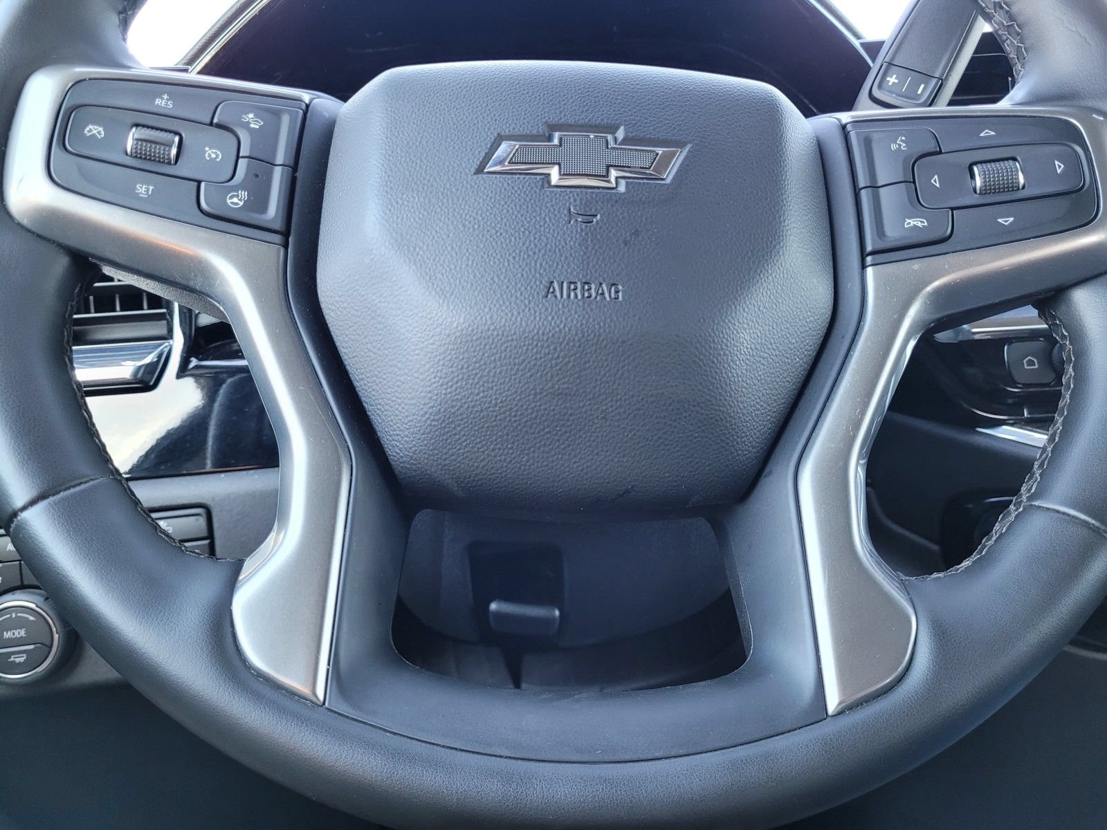 Used 2024 Chevrolet Silverado 1500 RST AWD/4WD image 32