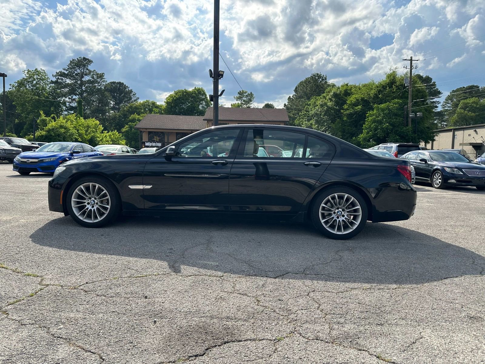 Used 2013 BMW 740Li RWD image 3