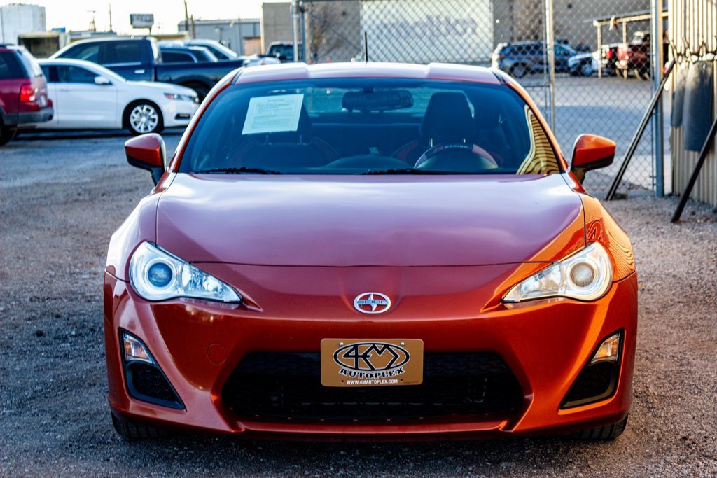Used 2013 Scion FR-S image 9