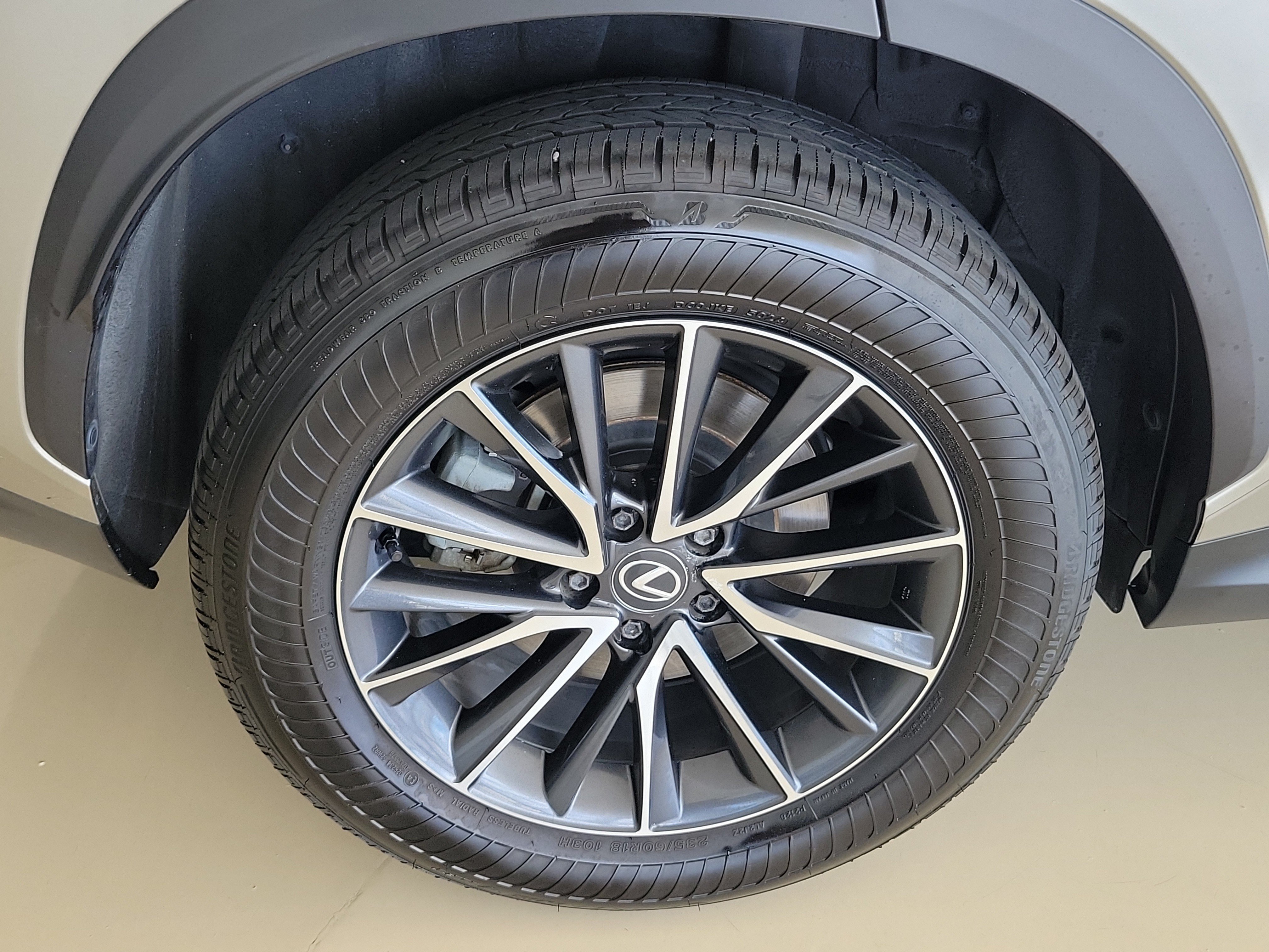 Certified 2024 Lexus NX 250 FWD image 9