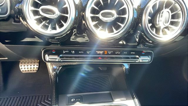 Used 2021 Mercedes-Benz CLA 250 image 18