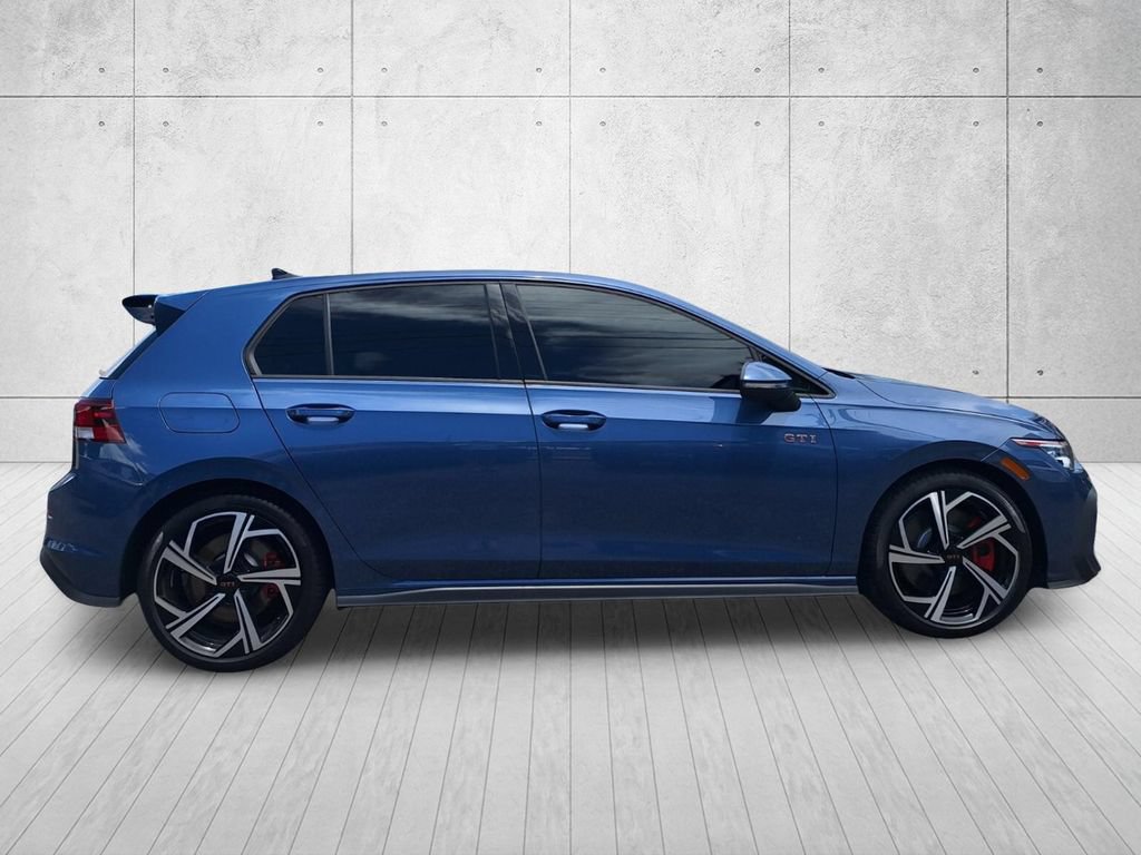 Used 2026 Volkswagen GTI SE FWD image 4