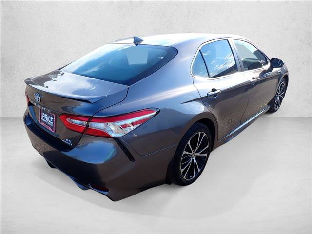 Used 2020 Toyota Camry SE FWD video 4