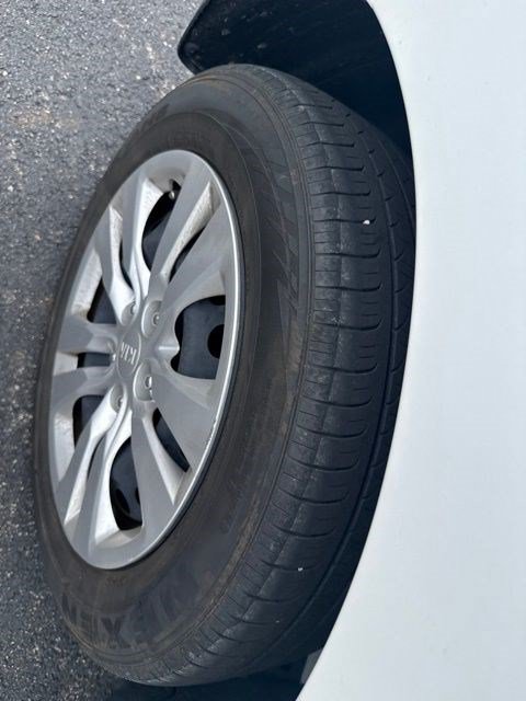 Used 2020 Kia Soul LX FWD image 16