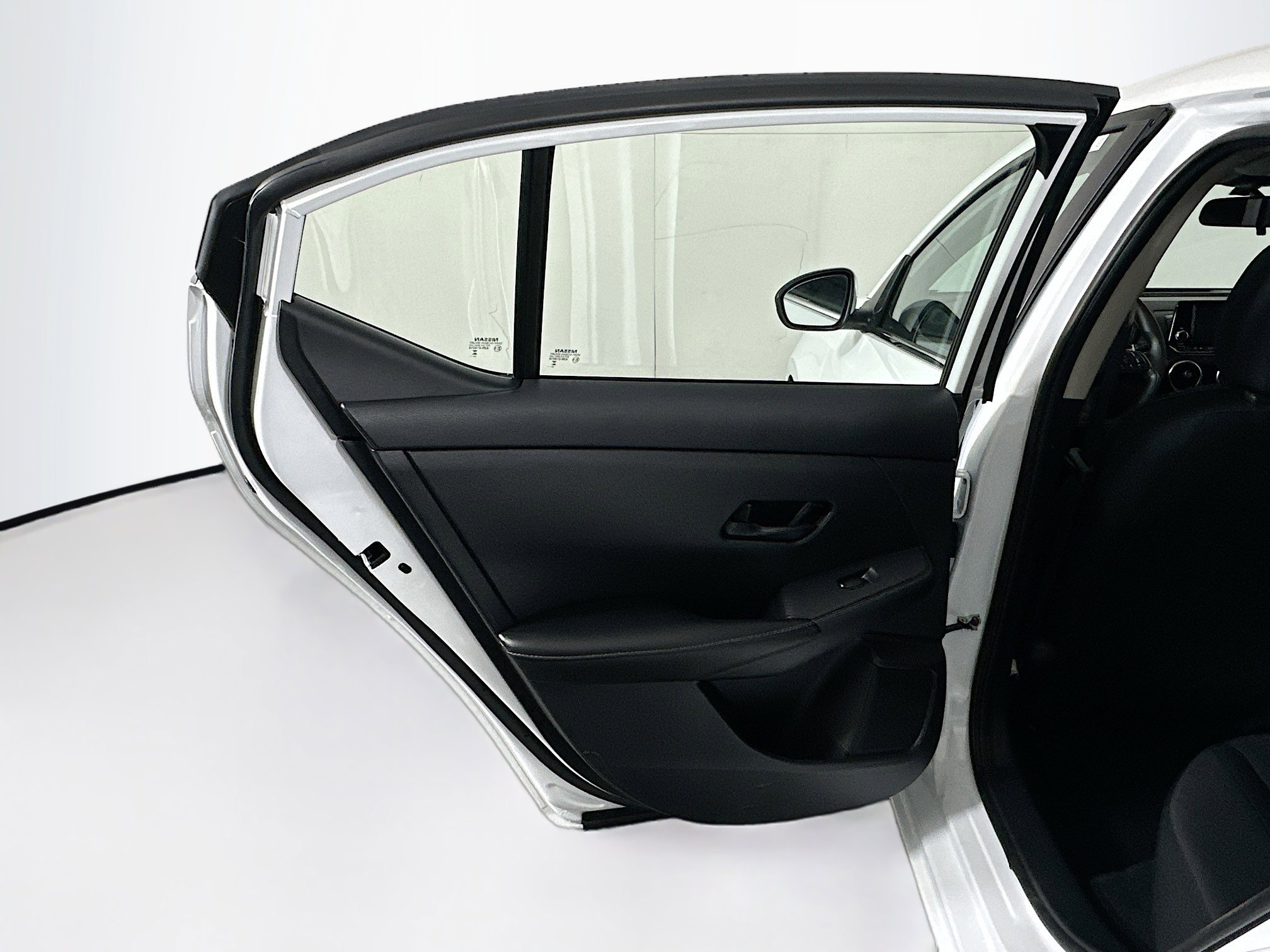 Used 2025 Nissan Sentra S image 32