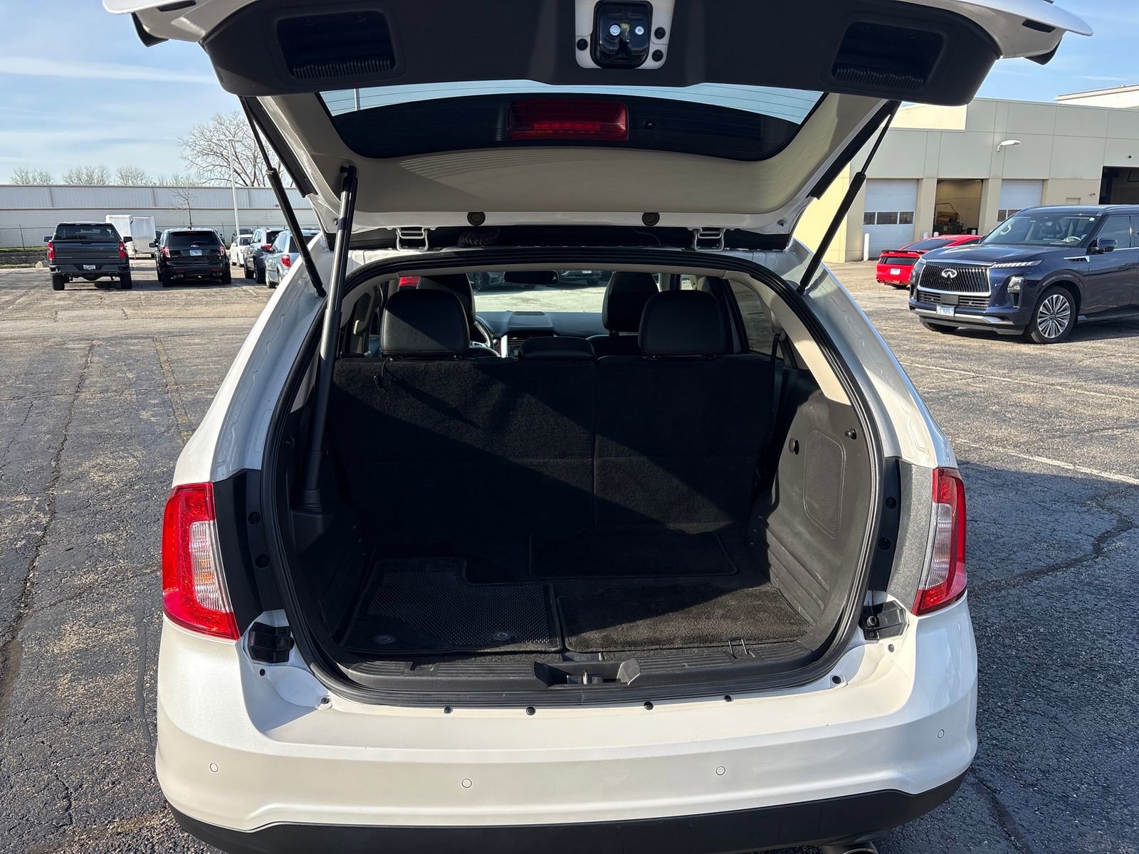 Used 2014 Ford Edge Limited w/ Equipment Group 301A AWD/4WD image 23