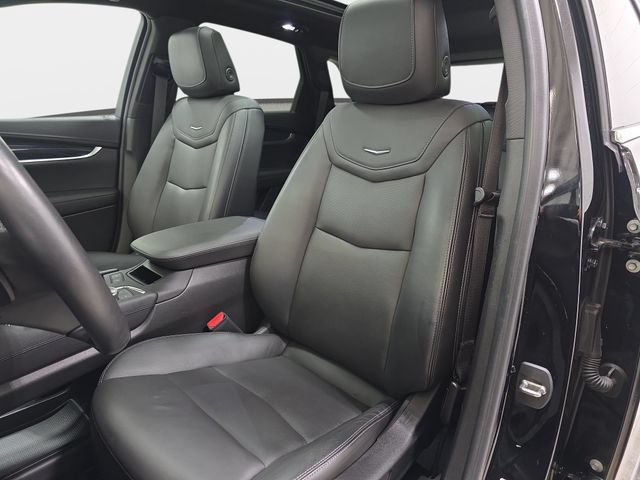 Certified 2023 Cadillac XT5 Premium Luxury AWD/4WD image 12