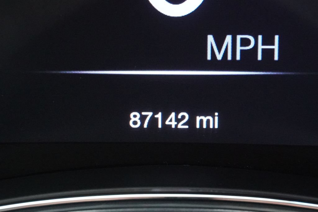 Used 2019 Jeep Grand Cherokee Altitude RWD image 10