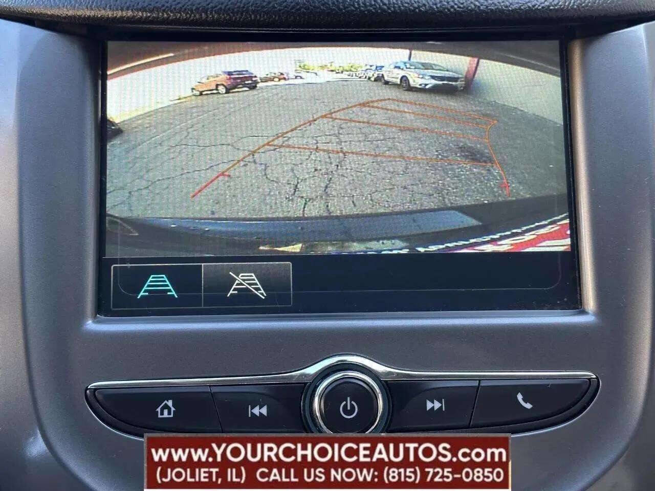 Used 2018 Chevrolet Cruze LT image 11