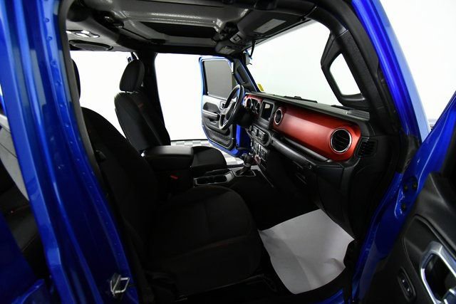 Used 2021 Jeep Gladiator Rubicon w/ Cold Weather Group image 22