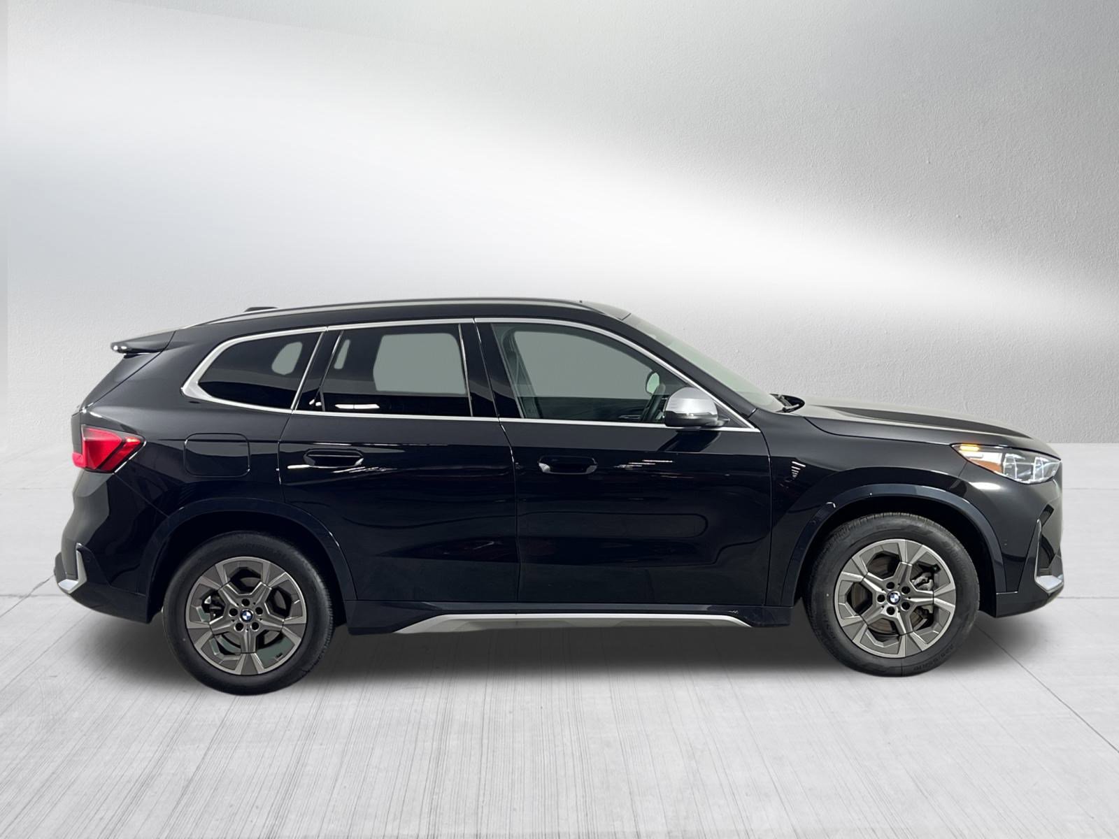 Certified 2023 BMW X1 xDrive28i w/ Convenience Package image 8