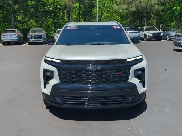 Used 2024 Chevrolet Traverse RS image 2