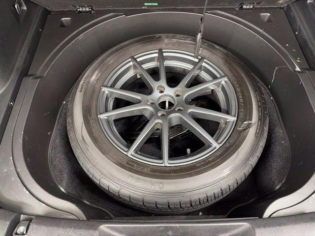 Used 2016 Jeep Cherokee Latitude w/ Safety/Convenience Group FWD image 25